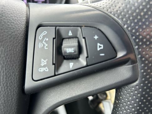 Used 2020 Chevrolet Trax LS w/ Tint and Cruise Package FWD image 19