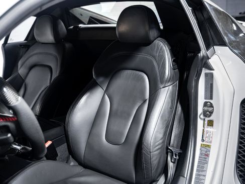 Used 2009 Audi R8 V8 image 21