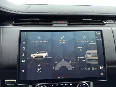Used 2023 Land Rover Range Rover Long Wheelbase SE image 28