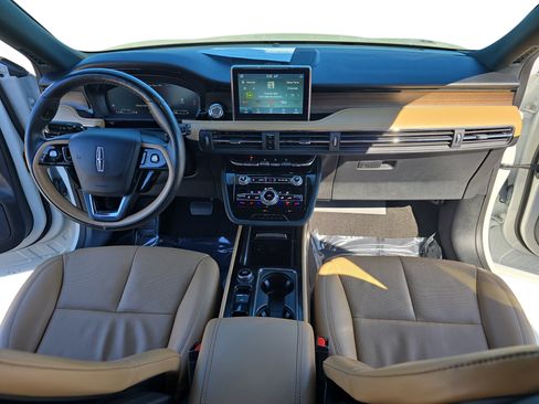 Used 2021 Lincoln Corsair Reserve w/ Elements Package image 9