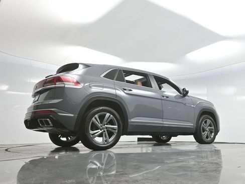 Used 2024 Volkswagen Atlas Cross Sport SEL R-Line AWD/4WD image 70