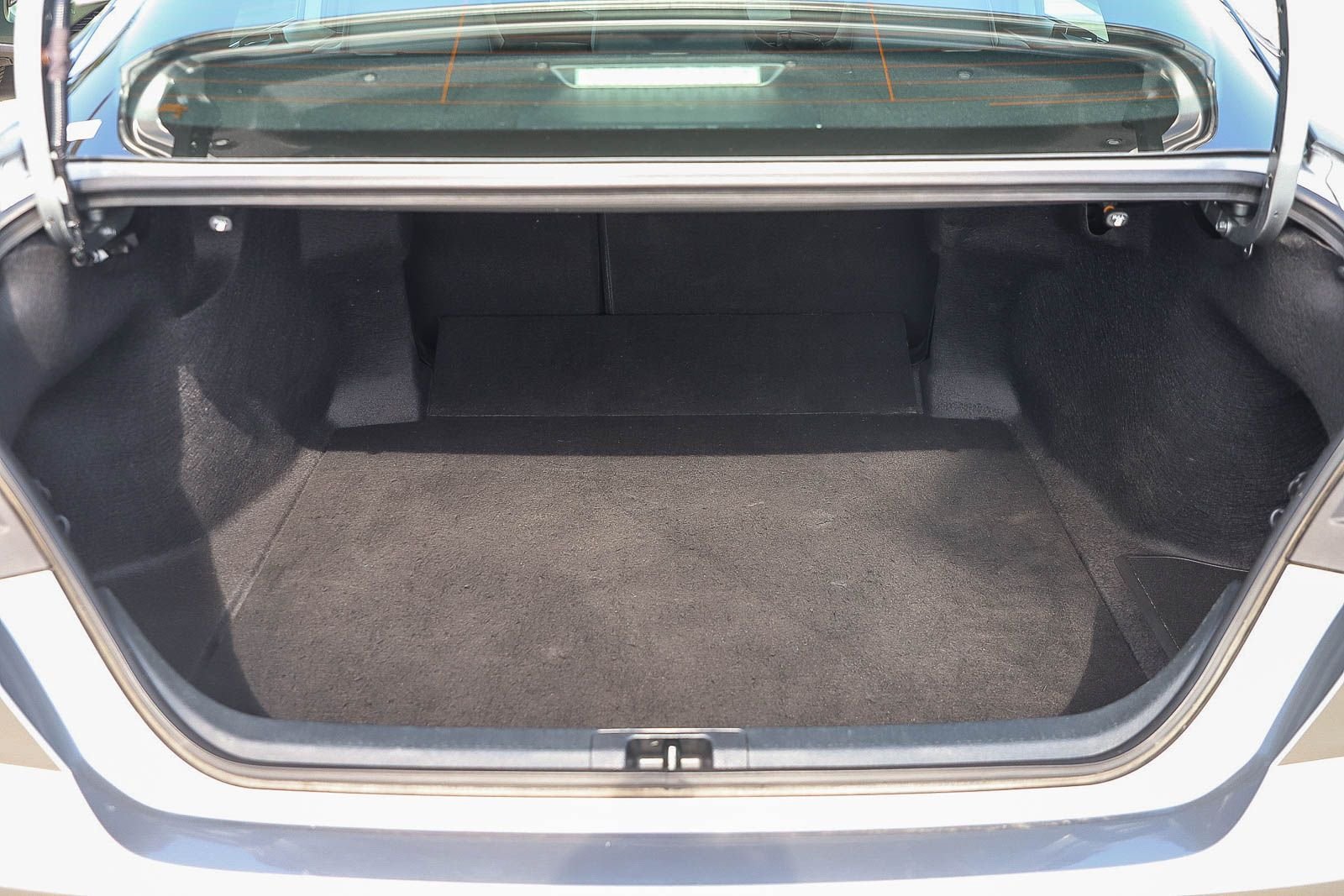 Certified 2025 Toyota Camry SE FWD image 25