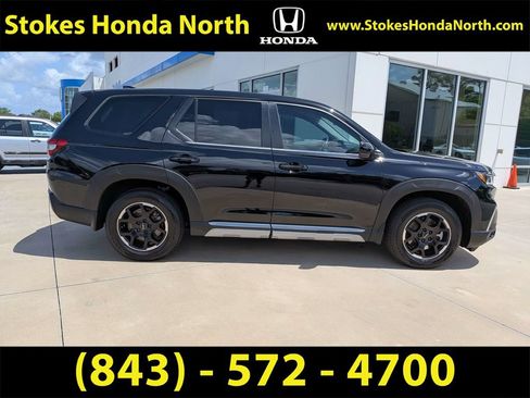 Certified 2025 Honda Pilot EX-L image 8
