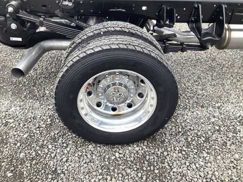 New 2026 RAM 5500 Tradesman w/ Chrome Appearance Group image 12