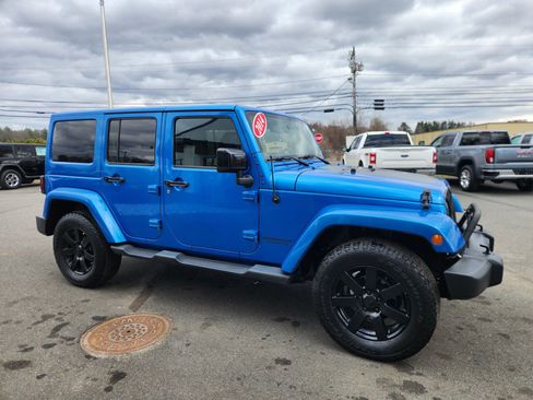 Used 2014 Jeep Wrangler Unlimited Sahara image 20
