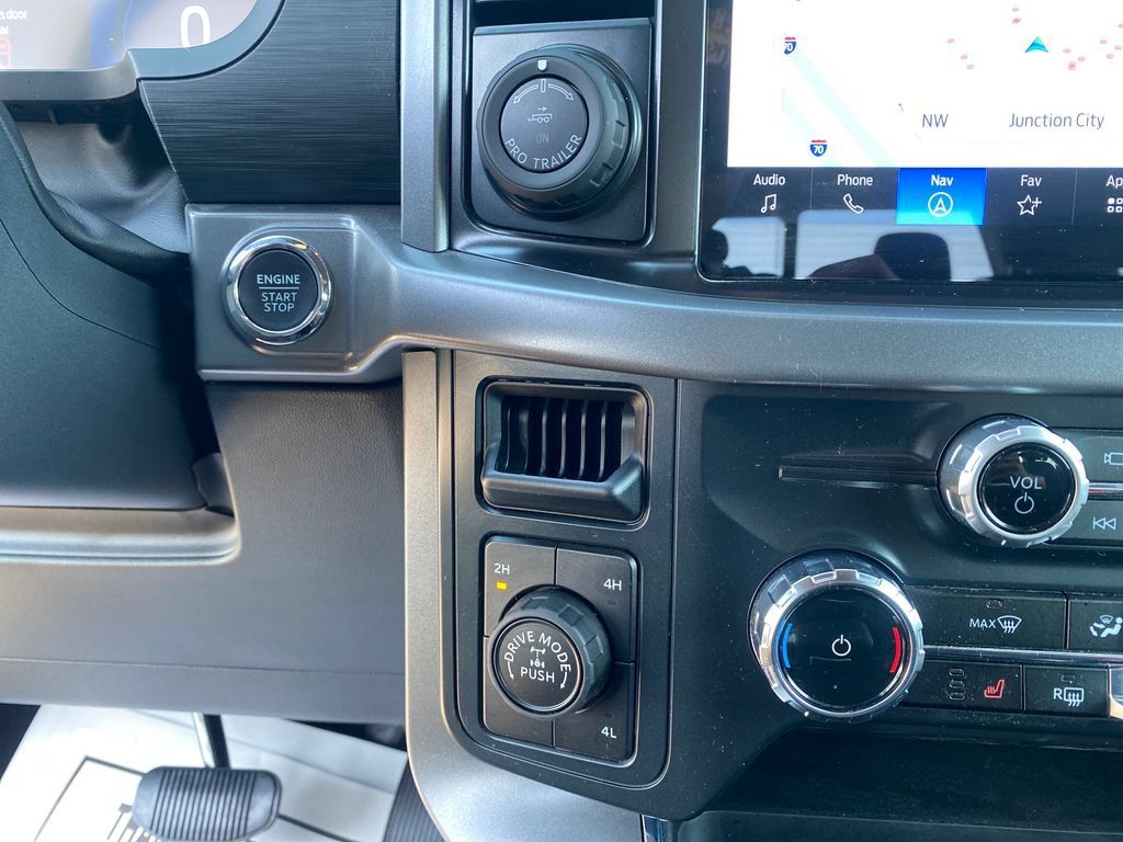 Used 2025 Ford F150 XLT w/ Equipment Group 302A MID AWD/4WD image 33