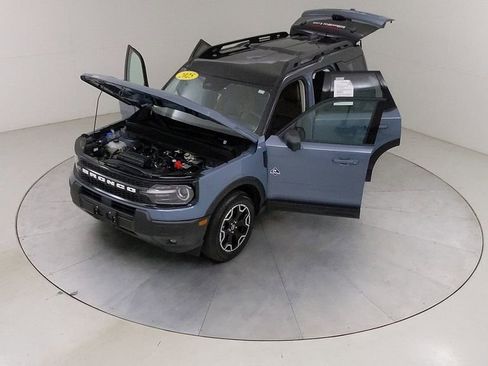 Certified 2025 Ford Bronco Sport Outer Banks w/ Outer Banks Tech Package+ AWD/4WD image 43