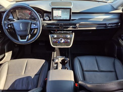 Used 2022 Lincoln Corsair AWD w/ Premium Package image 9