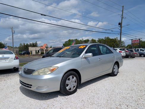 Used 2002 Toyota Camry LE image 1