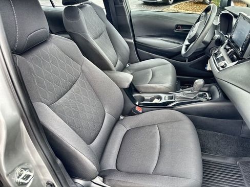 Used 2022 Toyota Corolla LE image 32