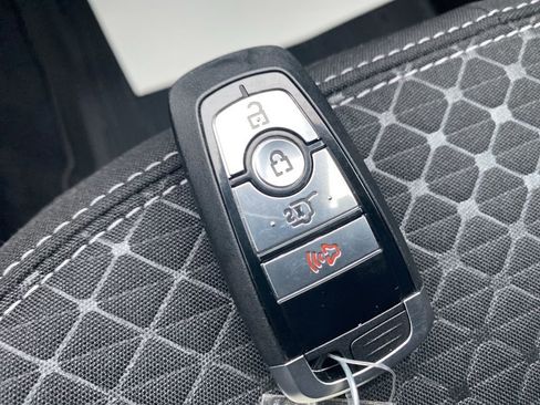 Used 2025 Ford Escape Active image 28