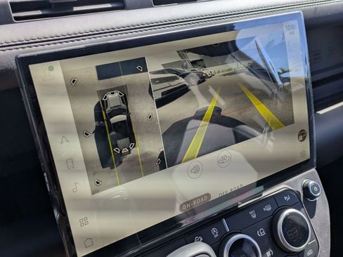 New 2026 Land Rover Defender 110 X-Dynamic SE AWD/4WD image 23