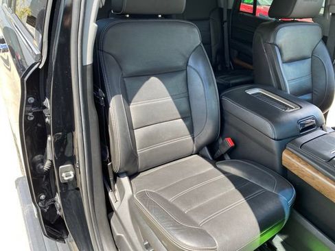 Used 2019 GMC Yukon Denali w/ Denali Ultimate Package AWD/4WD image 40