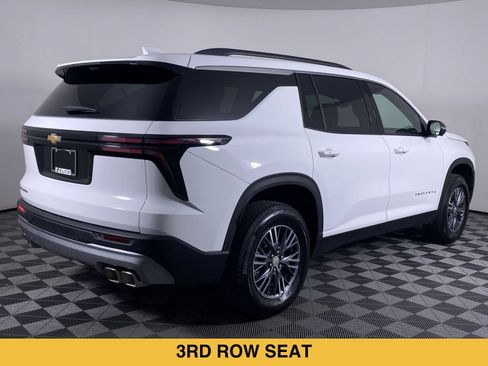 Certified 2026 Chevrolet Traverse LT w/ Driver Confidence Package FWD image 19