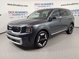 Used 2024 Kia Telluride EX w/ EX Captain's Chair Package AWD/4WD video 1