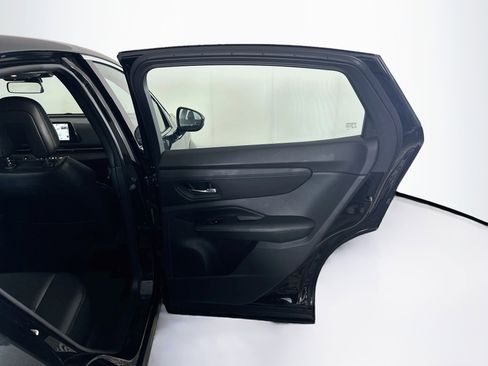 Used 2023 Nissan Ariya FWD image 31