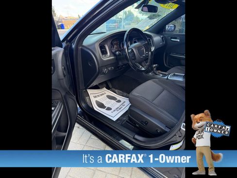 Used 2019 Dodge Charger SXT image 19