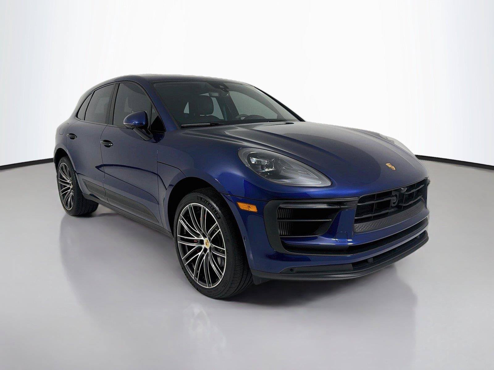 Certified 2023 Porsche Macan S AWD/4WD image 31