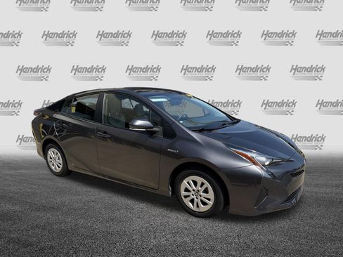 Used 2016 Toyota Prius Two FWD image 2