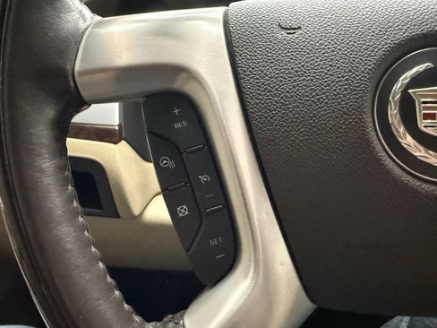 Used 2009 Cadillac Escalade AWD image 23