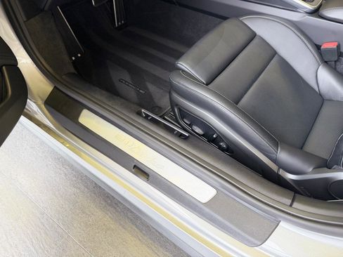 Used 2022 Porsche 911 Turbo image 34