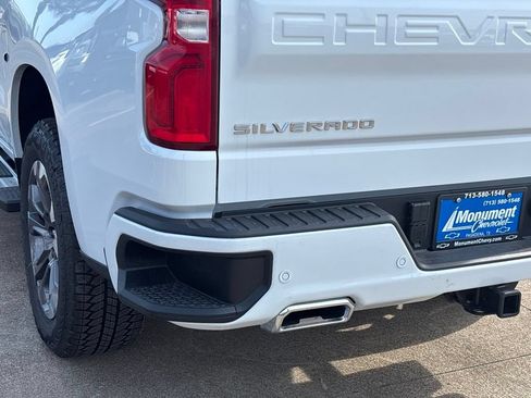 New 2026 Chevrolet Silverado 1500 High Country AWD/4WD image 12