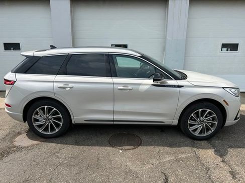 Used 2024 Lincoln Corsair Grand Touring w/ Equipment Group 301A AWD/4WD image 6