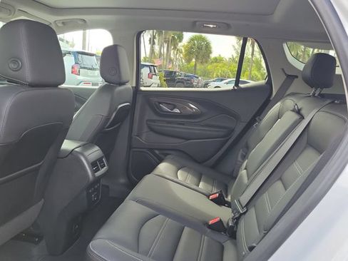 Used 2023 GMC Terrain Denali w/ Denali Premium Package AWD/4WD image 12