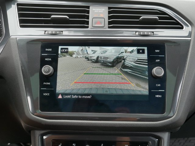 Certified 2023 Volkswagen Tiguan SEL R-Line AWD/4WD image 34