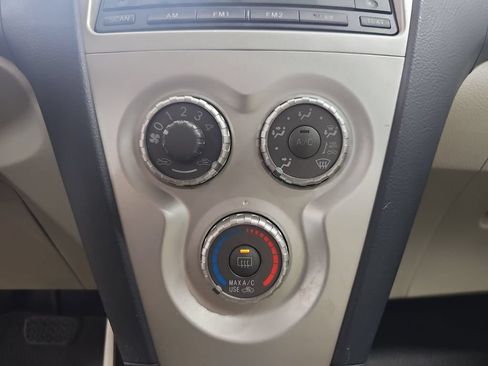 Used 2007 Toyota Yaris Sedan w/ Convenience Pkg FWD image 25