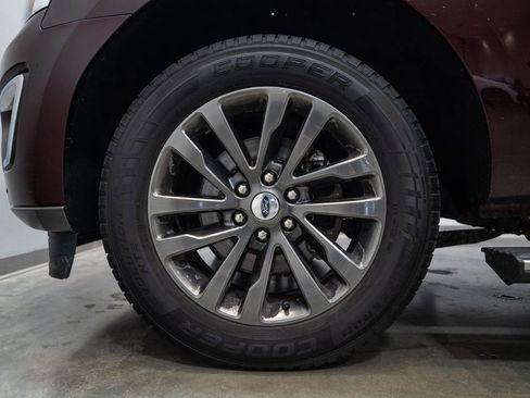 Used 2021 Ford Expedition Max Limited AWD/4WD image 11
