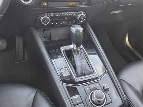 Used 2018 MAZDA CX-5 Touring w/ Preferred Equipment Package image 11