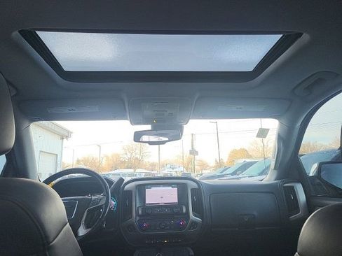 Used 2017 GMC Sierra 1500 Denali image 2