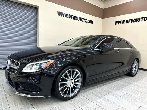 Used 2015 Mercedes-Benz CLS 400 w/ Premium 2 Package image 2