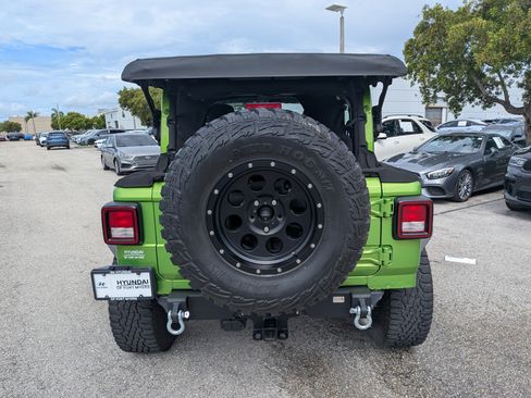 Used 2018 Jeep Wrangler Sport AWD/4WD image 4