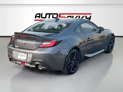 Used 2022 Toyota GR86 Premium w/ ALL Weather Mat Package (TMS) RWD image 7