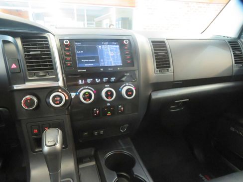Used 2021 Toyota Sequoia TRD Pro AWD/4WD image 43