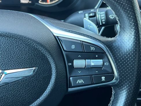 Used 2022 Genesis G70 2.0T image 27