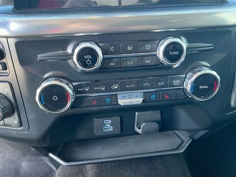 Used 2022 Ford F150 Lariat w/ Equipment Group 501A Mid AWD/4WD image 16