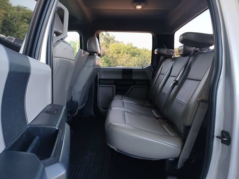 Used 2017 Ford F250 XL w/ Power Equipment Group AWD/4WD image 26