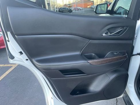 Used 2023 GMC Acadia Denali w/ Trailering Package image 13