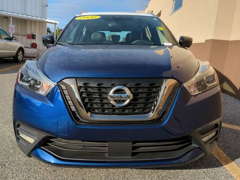 Used 2020 Nissan Kicks SR w/ SR Premium Package image 9
