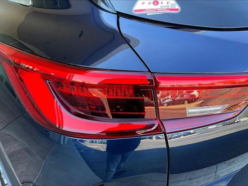 Used 2021 INFINITI QX50 Luxe FWD image 23