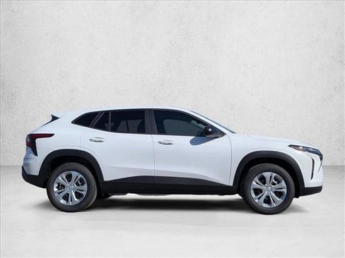 New 2026 Chevrolet Trax LS image 4