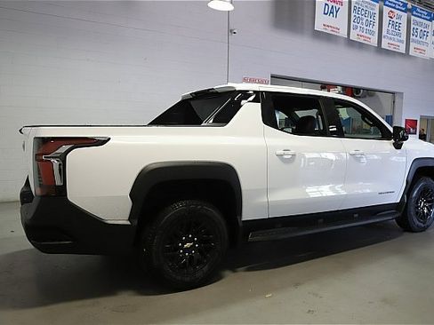 New 2025 Chevrolet Silverado EV LT image 7