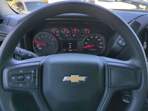 Certified 2025 Chevrolet Silverado 1500 Custom image 30