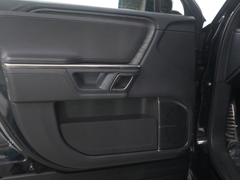 Used 2023 Rivian R1S Adventure image 20