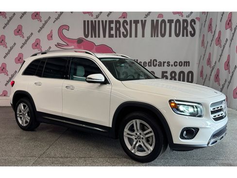 Used 2021 Mercedes-Benz GLB 250 w/ Premium Package image 4