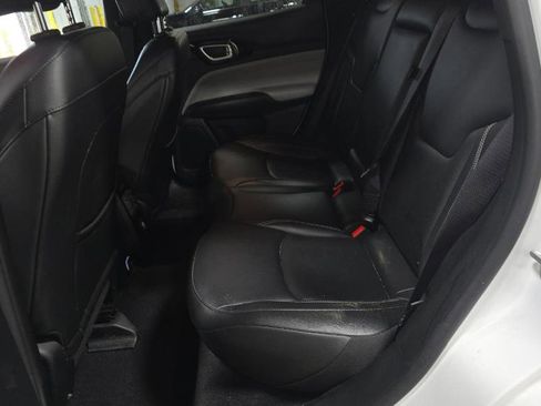 Used 2025 Jeep Compass Limited AWD/4WD image 5