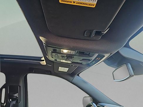 Used 2023 Chevrolet Tahoe Z71 w/ Luxury Package image 38